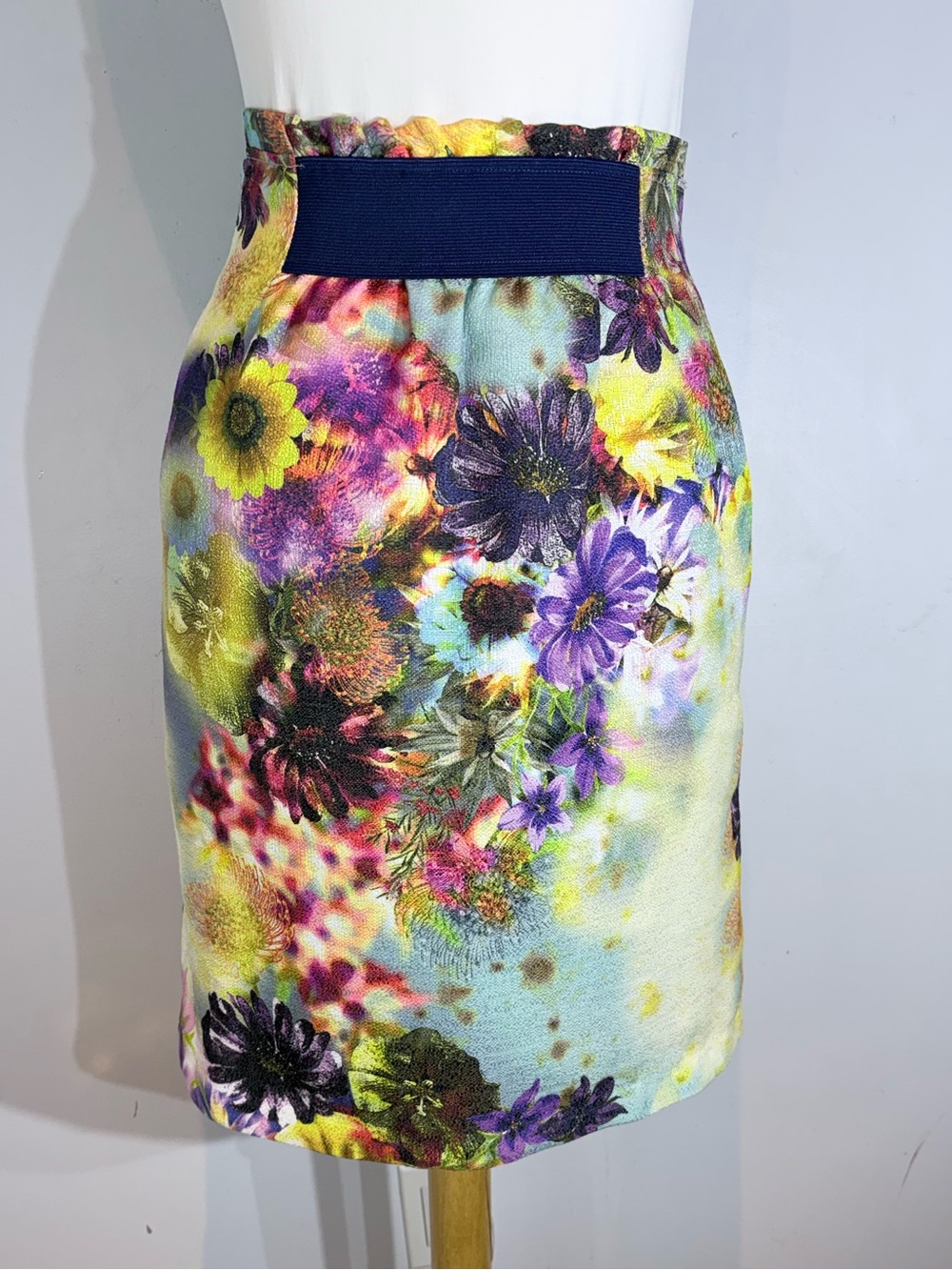 Fornarina Y2K Floral Pencil Skirt Textured Jacquard Lined Size Medium